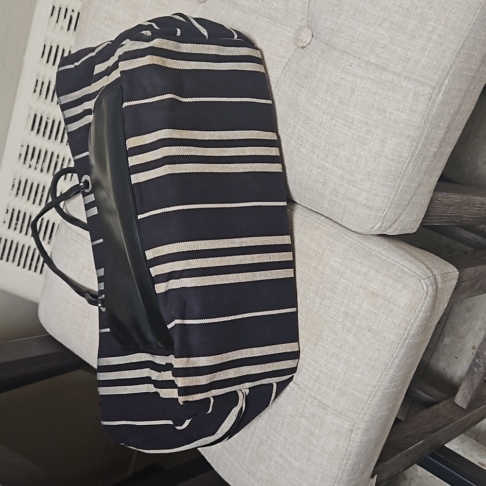 Burberry Bag - Picture 10 of 11